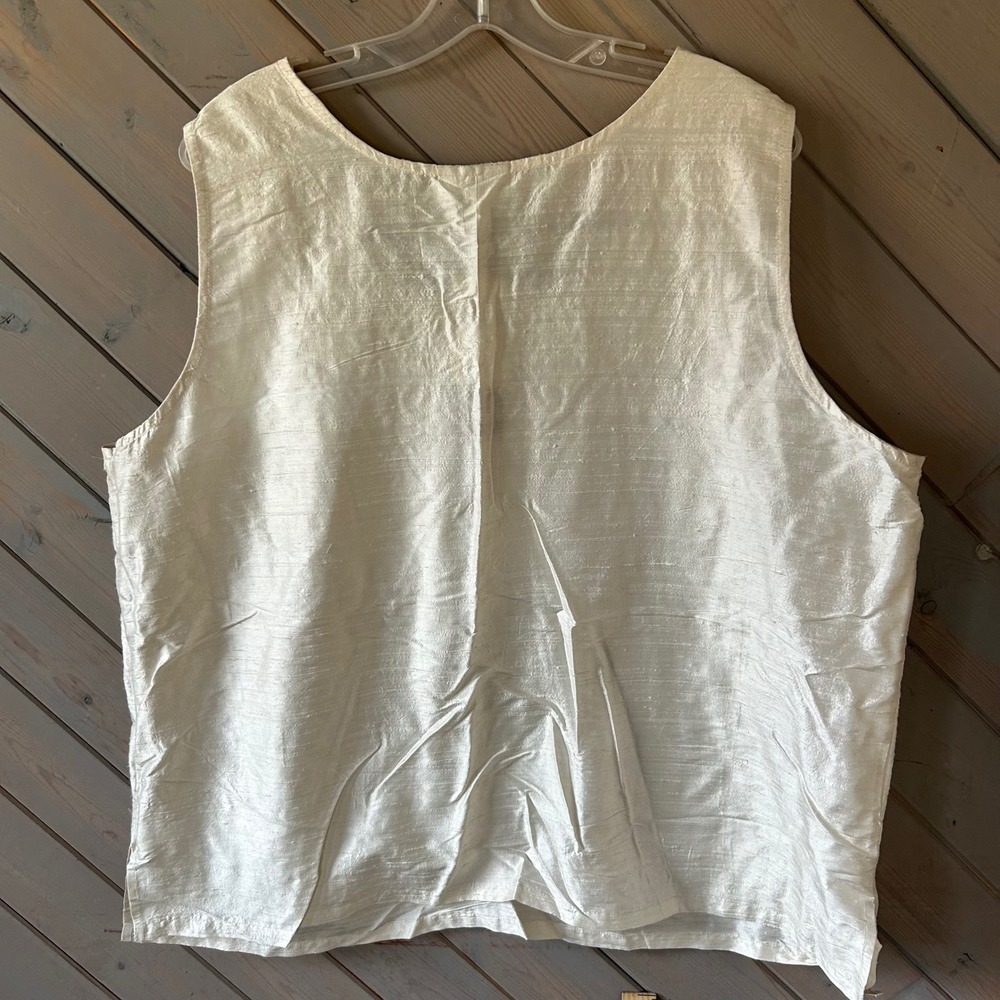 Coldwater Creek Ivory 100% Silk Embroidered Shell Blouse Top Womens 2X NEW - Picture 2 of 7